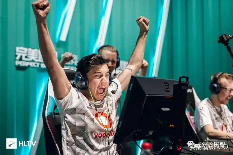 csgo左手持枪指令(左手持枪怎么调/左手狙神是谁)? csgo左手持枪指令(左手持枪怎么调/左手狙神是谁)?