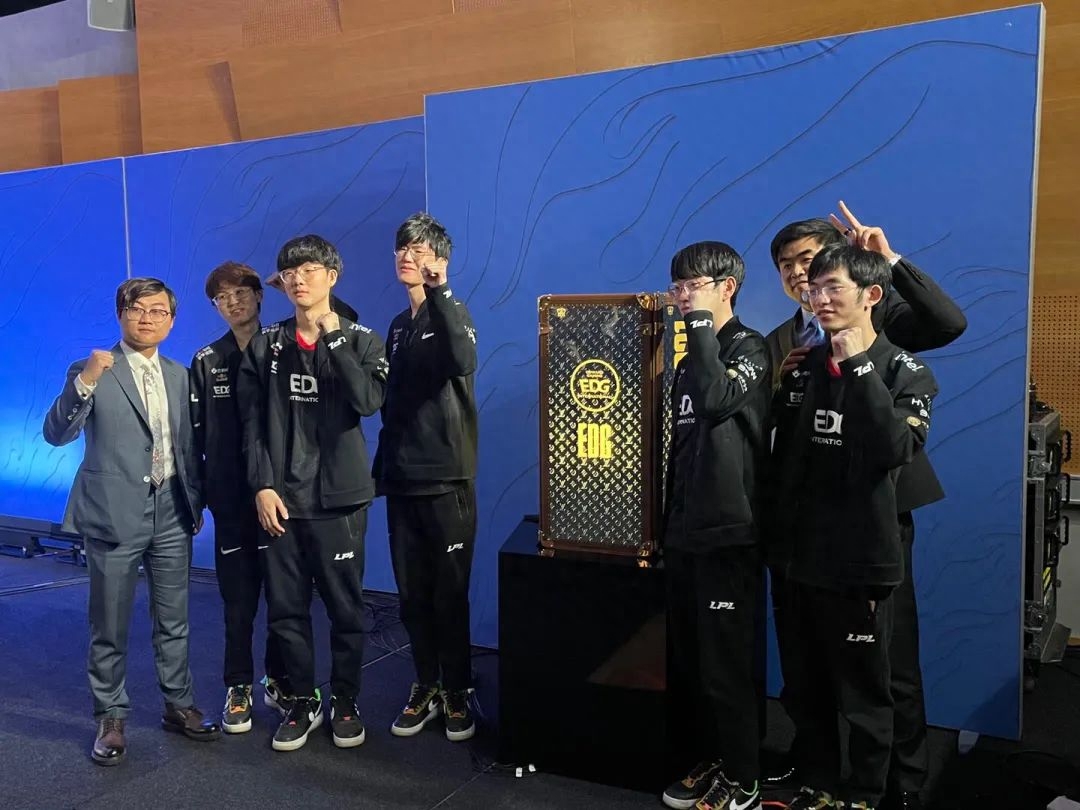 edg电子竞技俱乐部的微博，edg电子竞技俱乐部在哪里？