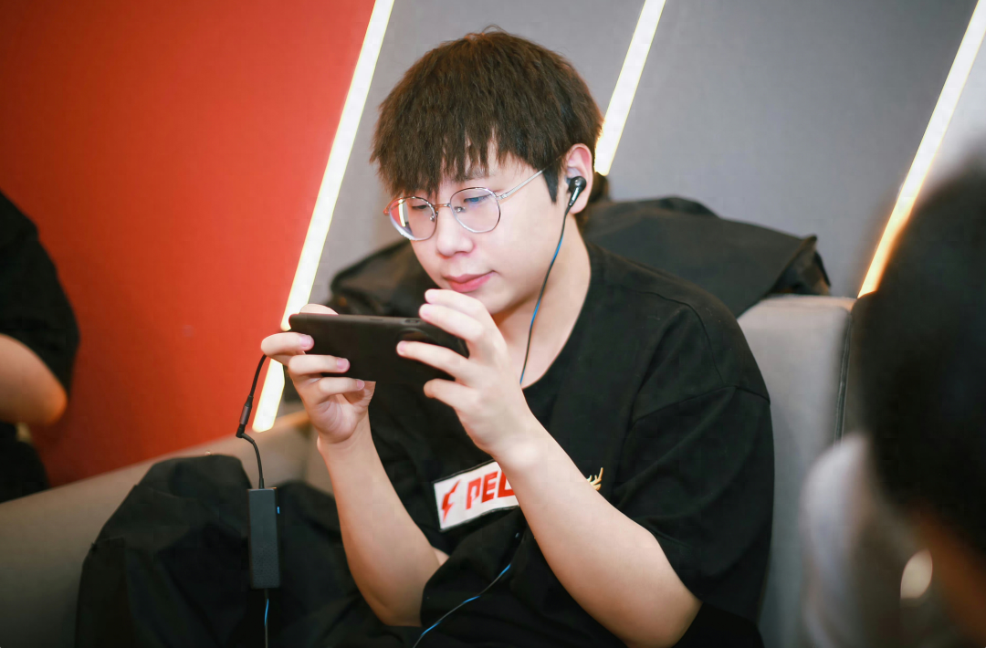 和平精英天宇是谁(在哪直播/身价多少)