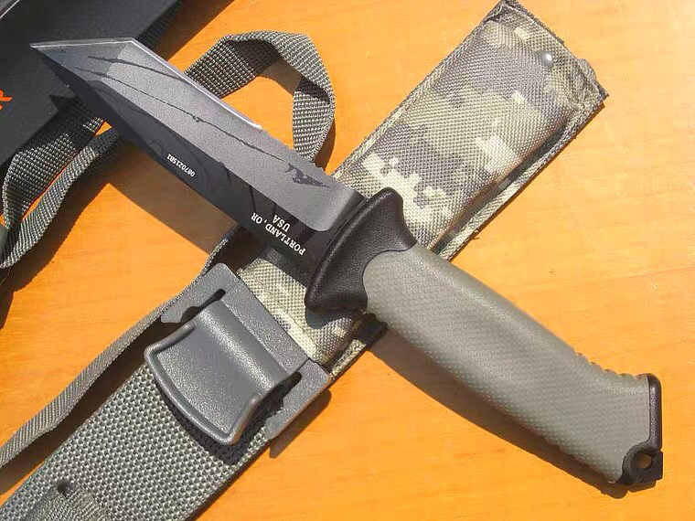 CSGO里熊刀在现实世界的原型